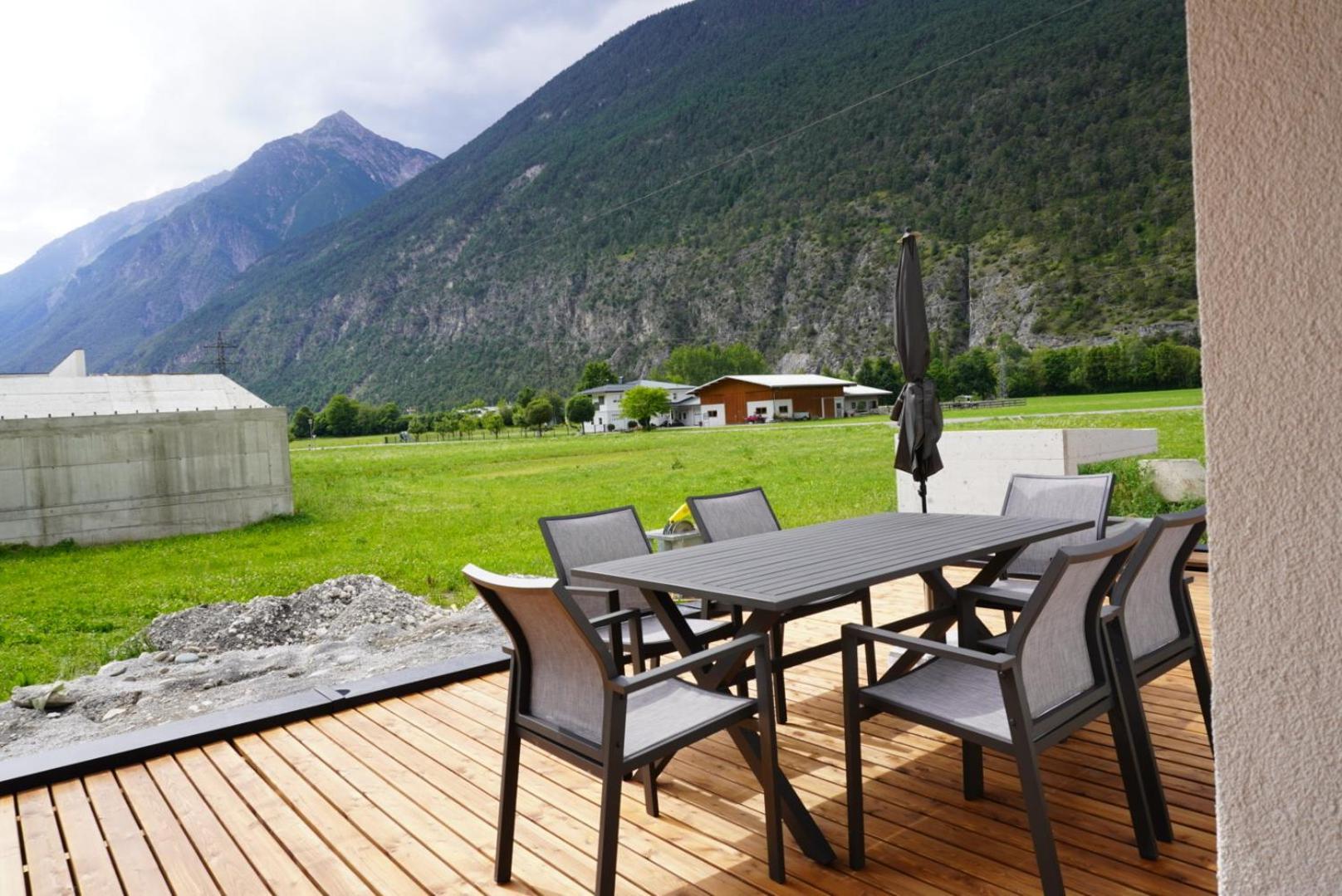 Deluxefort Fuer 10 Gaeste Mit Eigenem Whirlpool Und Fasssauna Imst Zewnętrze zdjęcie